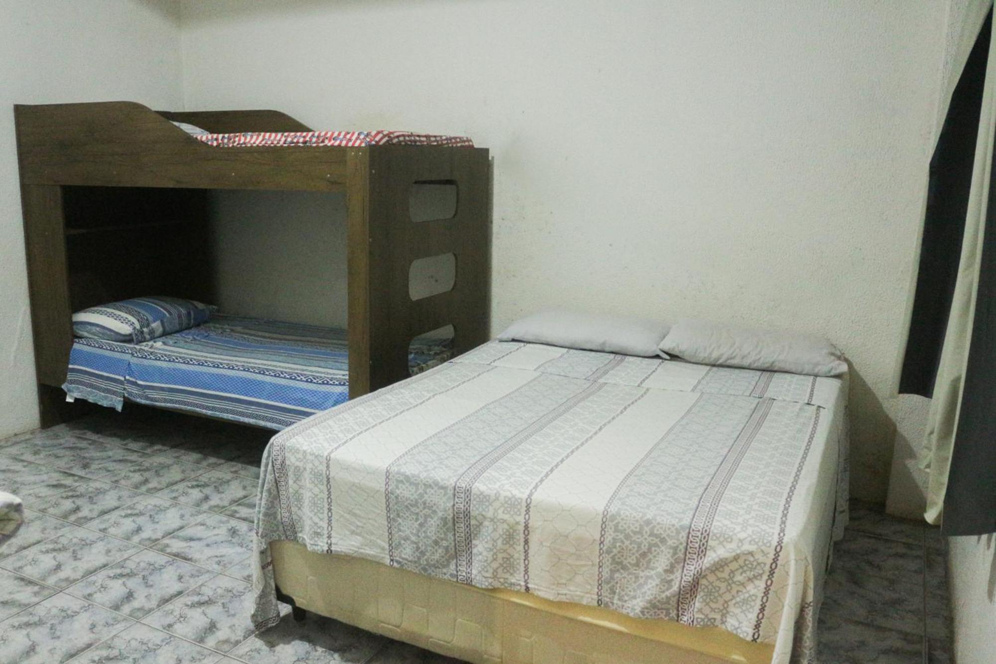 Apartamento Inteiro Central 2 Quartos E Kitnet Inteira 01 Quarto Ponta Grossa  Exteriör bild