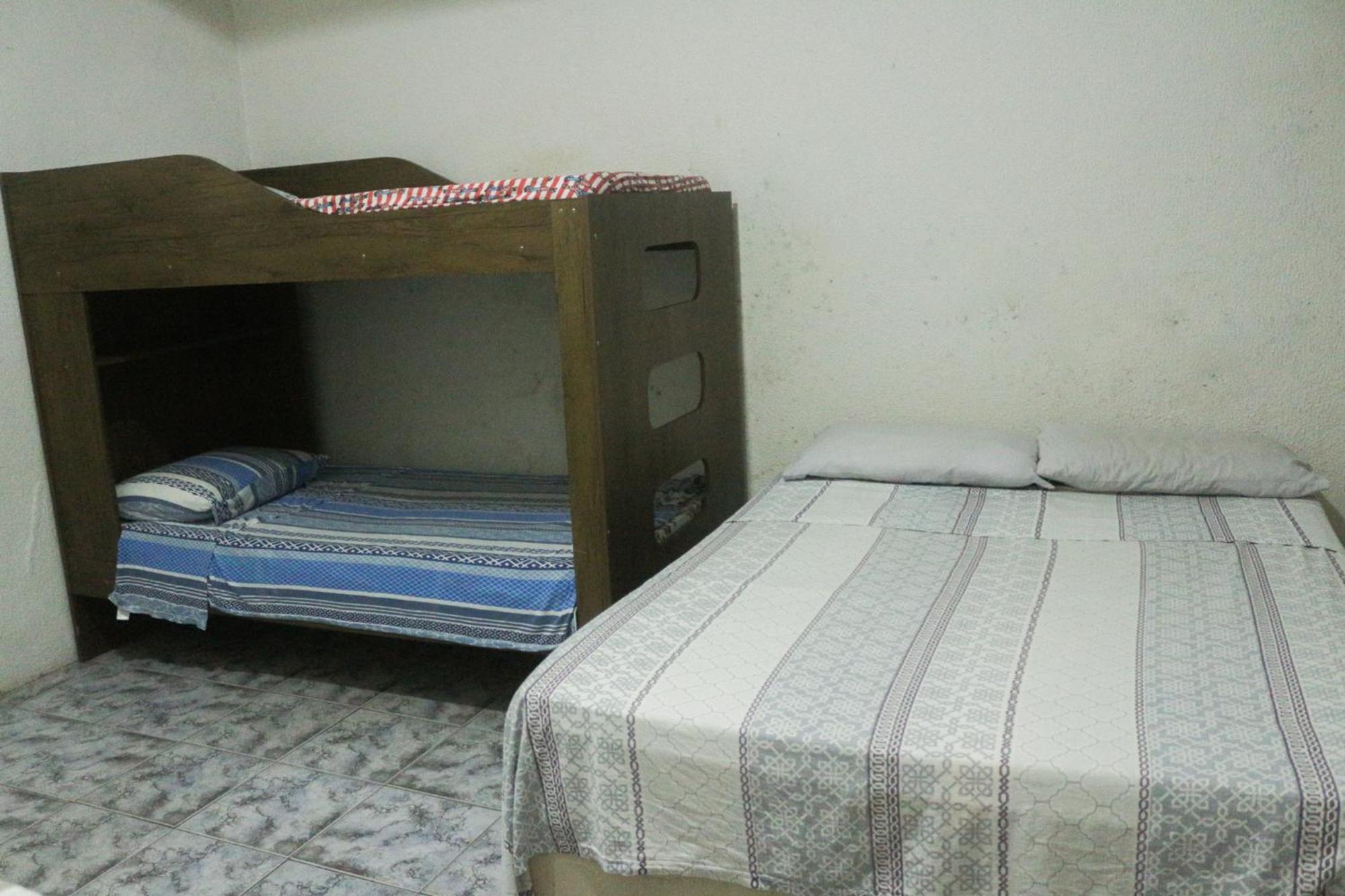 Apartamento Inteiro Central 2 Quartos E Kitnet Inteira 01 Quarto Ponta Grossa  Exteriör bild